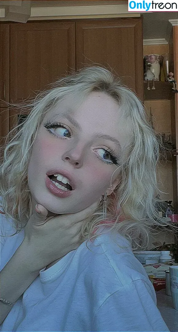 Romanowwa nude photo #0074 (tttsss_ccchhh)