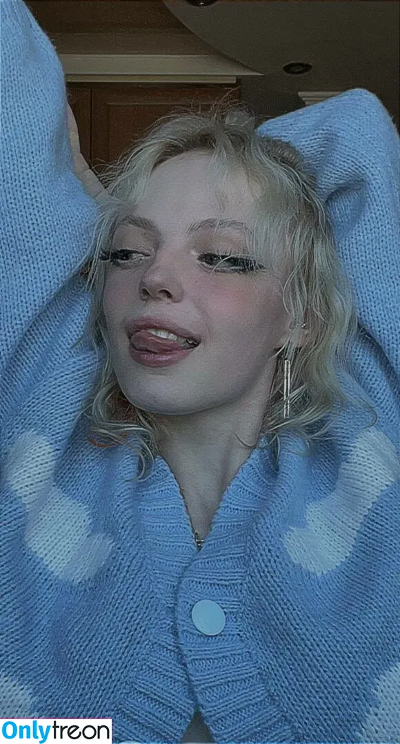 Romanowwa nude photo #0076 (tttsss_ccchhh)