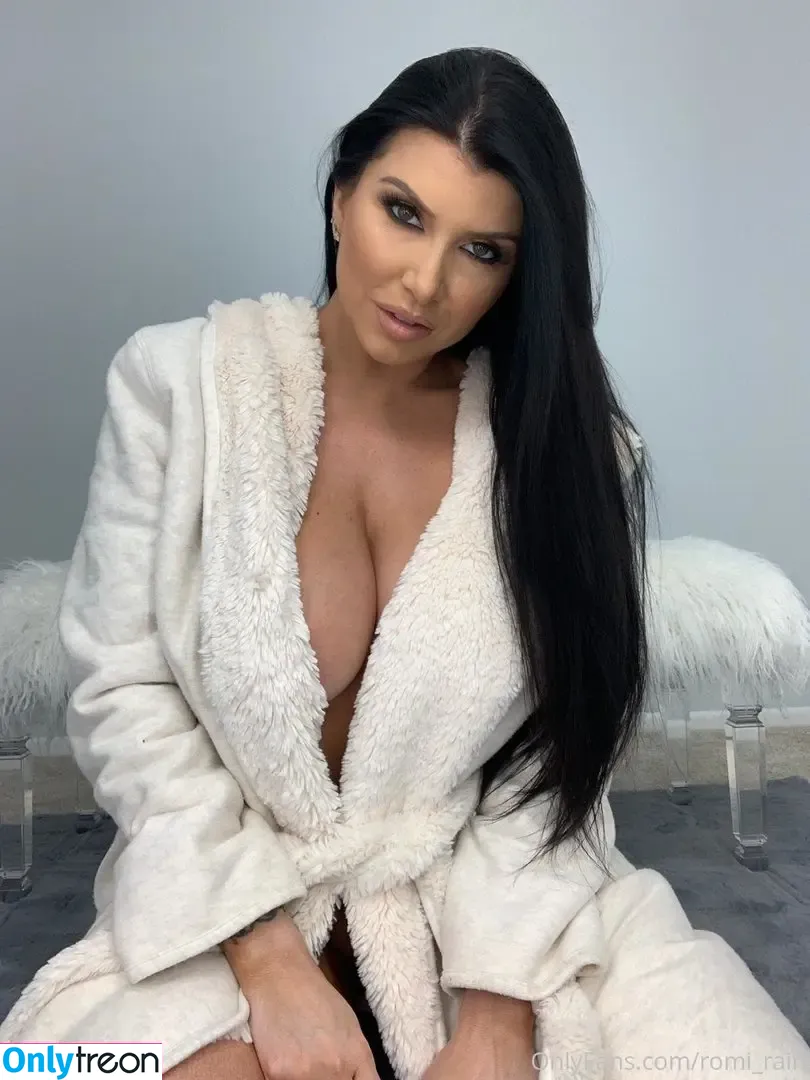 Romi Rain nude photo #0072 (romi_rain / theonlyromirain)