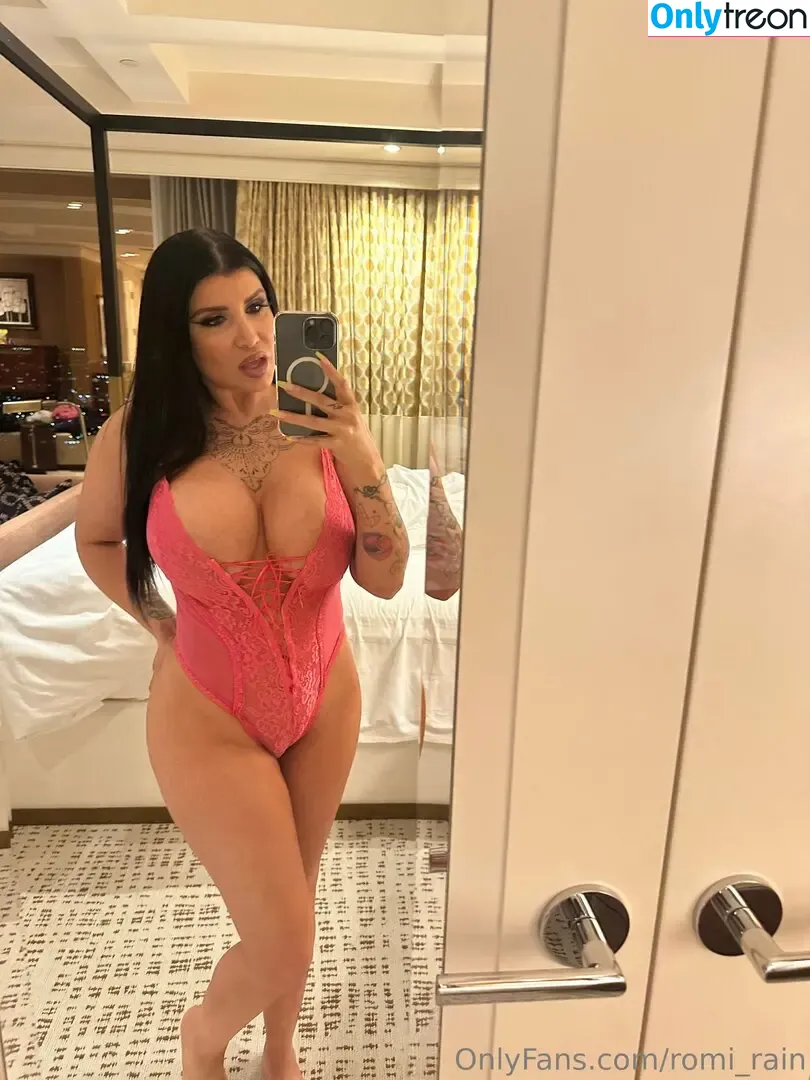 Romi Rain nude photo #1629 (romi_rain / romi_rain_6x)