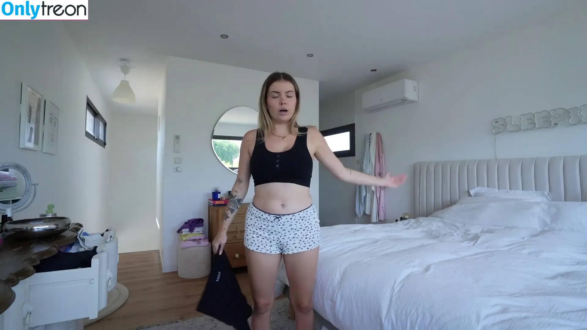 Romy French Youtuber nude photo #0004 (romy)