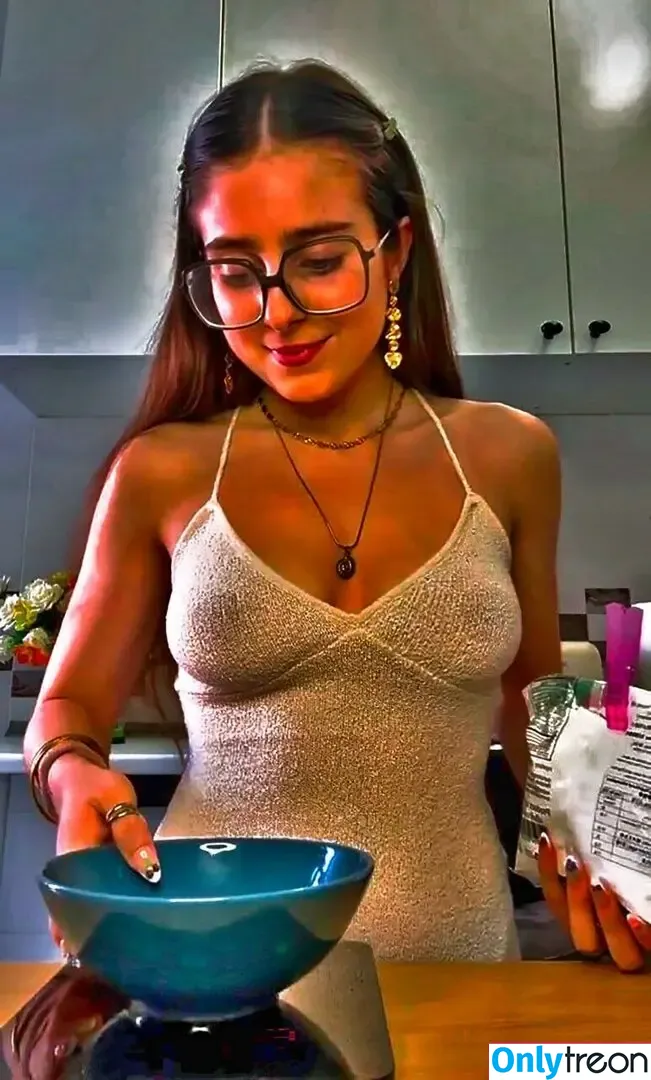 Roro nude photo #0053 (Roro.bueno / rocutey / whoisroro)