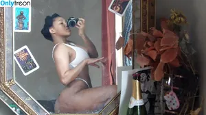 Rosalie Capulet / about_yesterdays / rosalinecapulet nude photo #0023