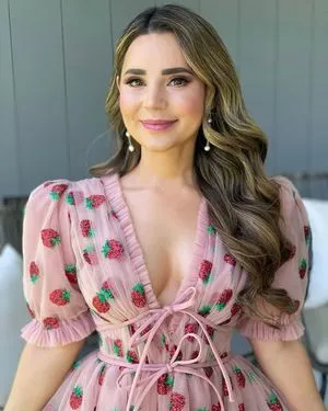 Rosanna Pansino / rosannapansino nude photo #0016