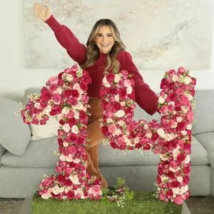 Rosanna Pansino / rosannapansino nude photo #0089