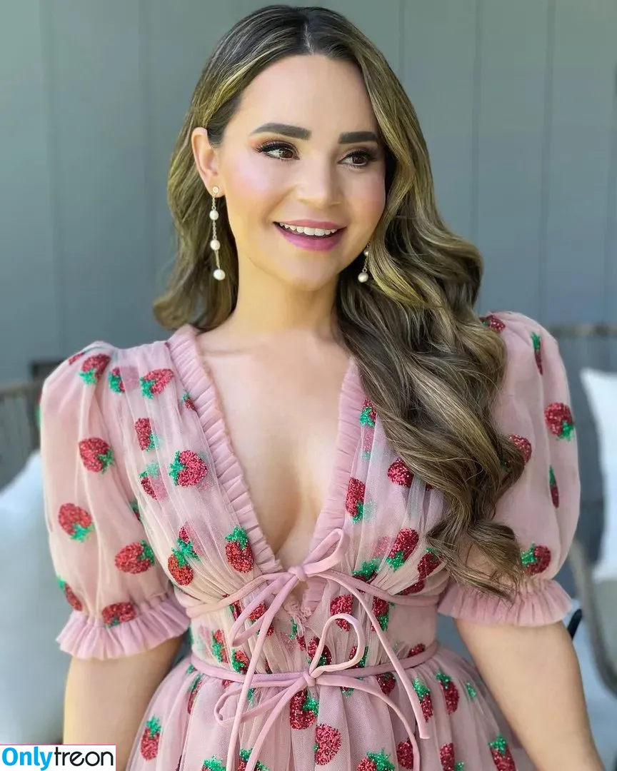 Rosanna Pansino nude photo #0020 (rosannapansino)