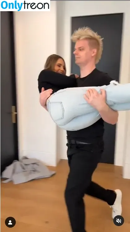 Rosanna Pansino nude photo #0032 (rosannapansino)