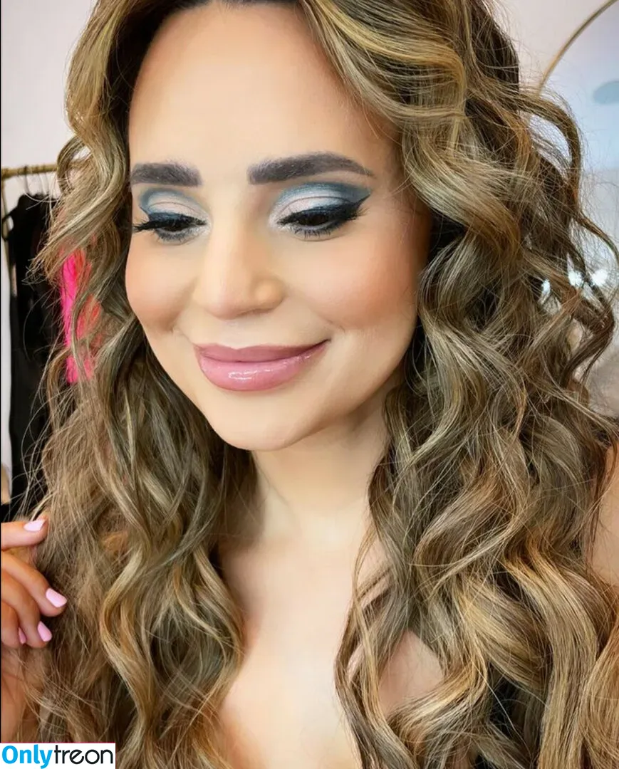 Rosanna Pansino nude photo #0050 (rosannapansino)