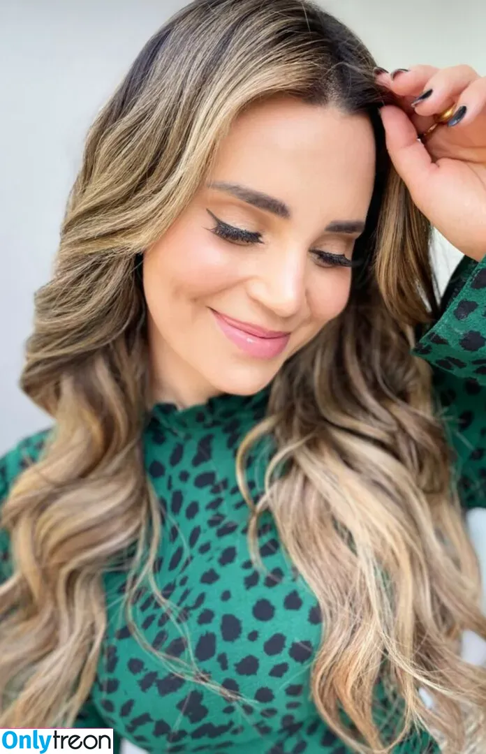 Rosanna Pansino nude photo #0053 (rosannapansino)