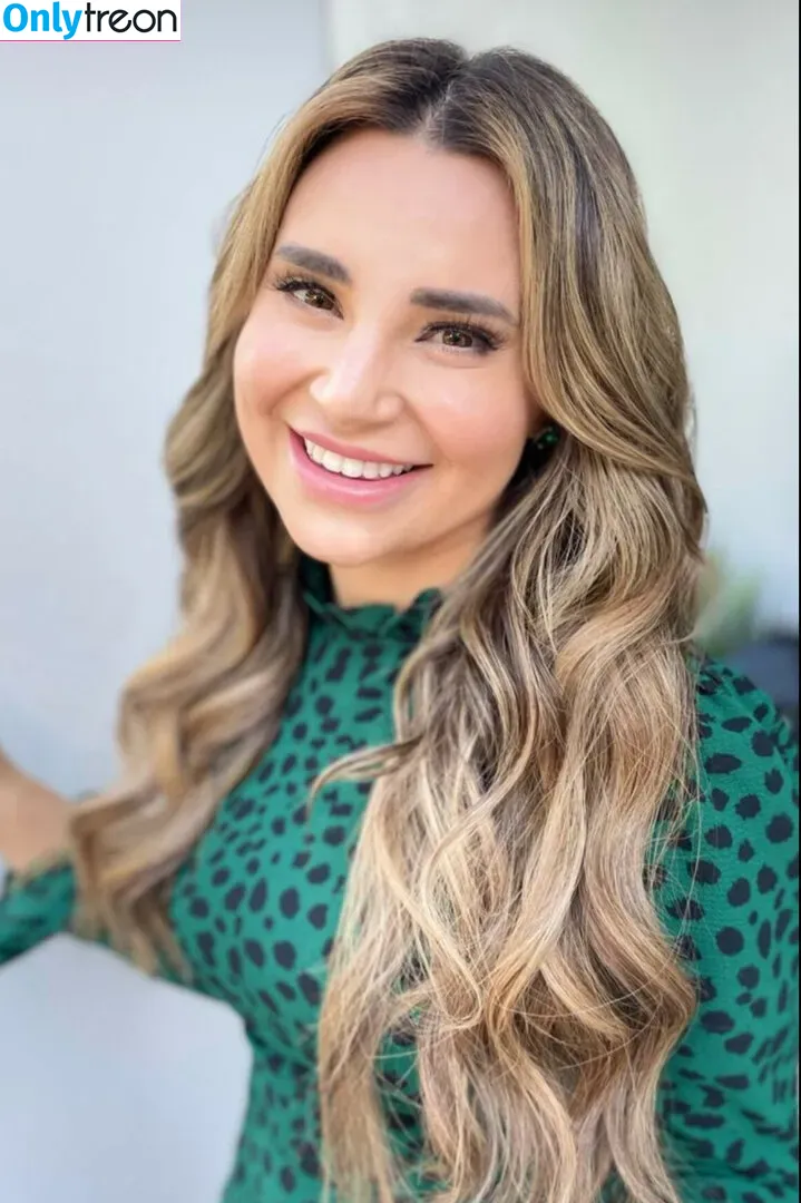 Rosanna Pansino nude photo #0054 (rosannapansino)