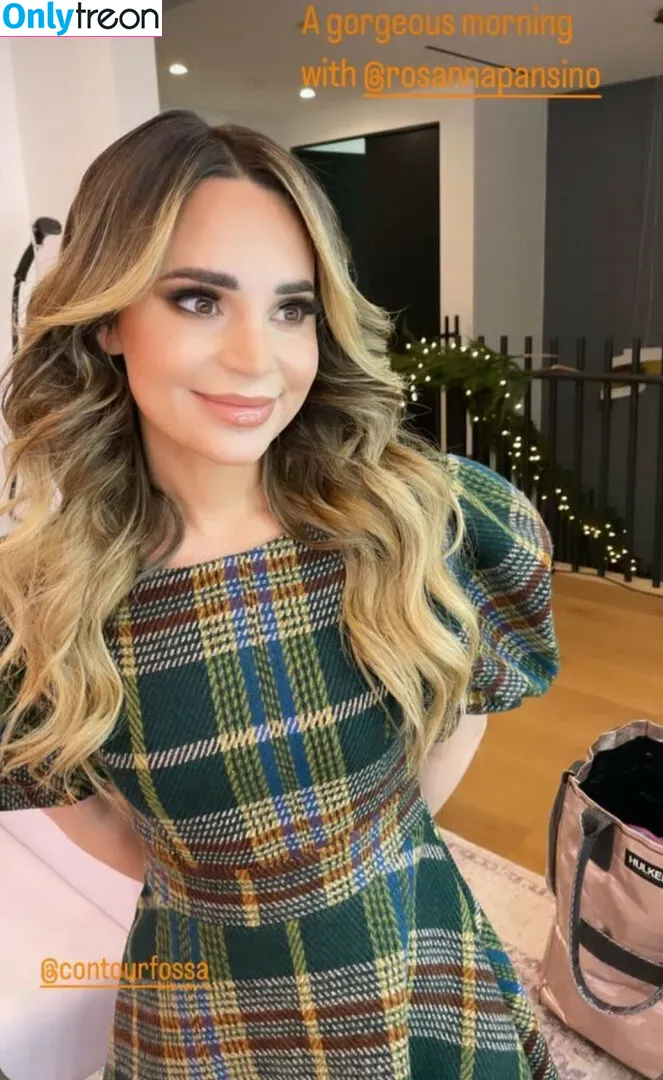 Rosanna Pansino nude photo #0104 (rosannapansino)