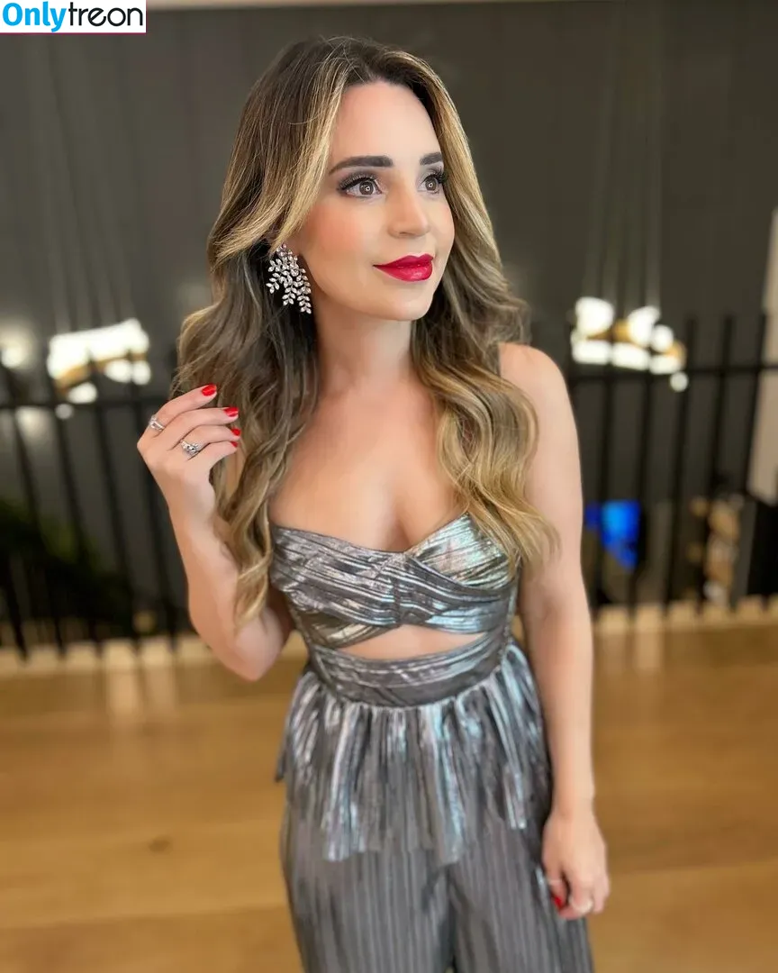 Rosanna Pansino nude photo #0105 (rosannapansino)