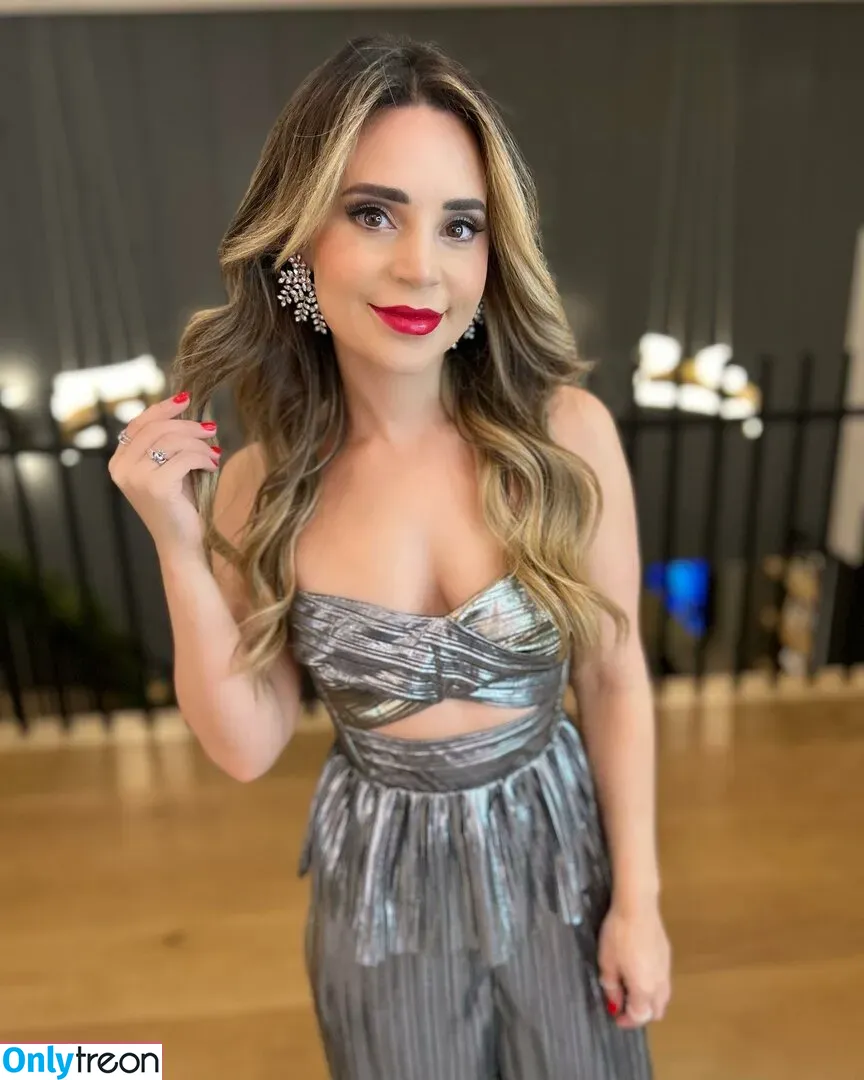 Rosanna Pansino nude photo #0108 (rosannapansino)