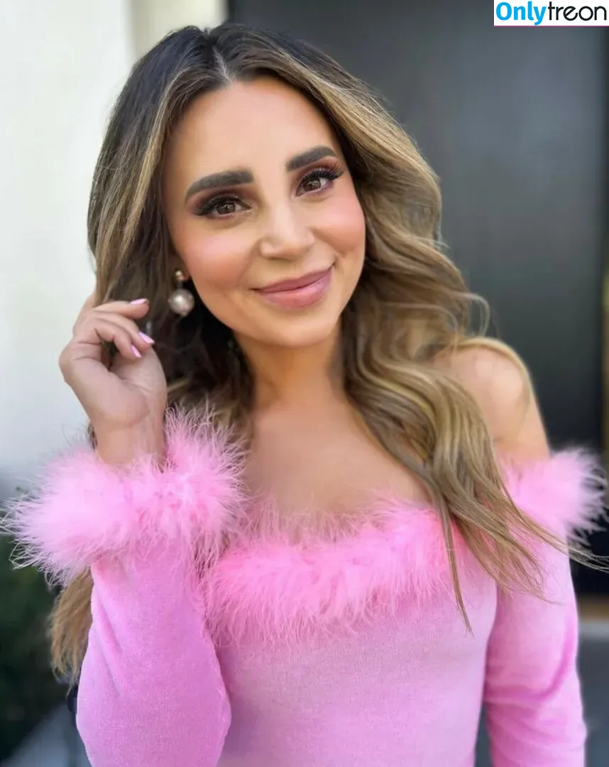 Rosanna Pansino nude photo #0119 (rosannapansino)