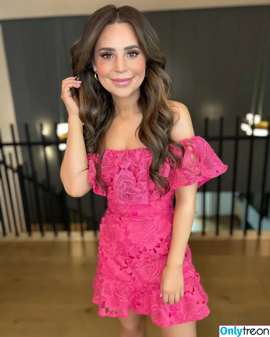 Rosanna Pansino nude photo #0143 (rosannapansino)