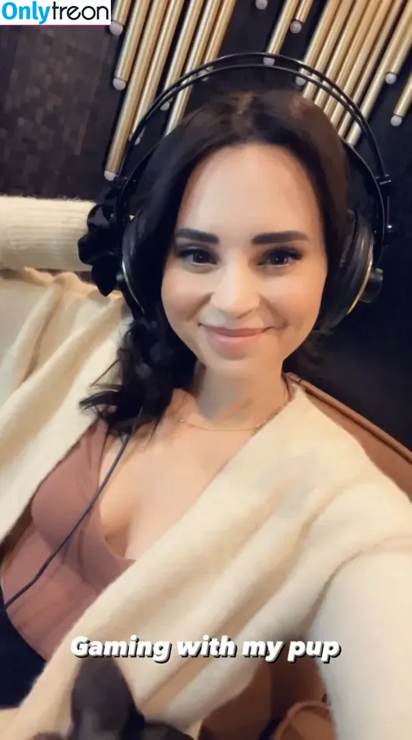 Rosanna Pansino nude photo #0226 (rosannapansino)