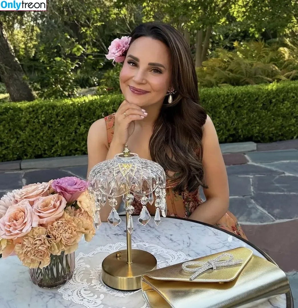 Rosanna Pansino nude photo #0583 (rosannapansino)