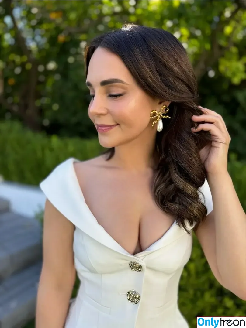 Rosanna Pansino nude photo #0642 (rosannapansino)