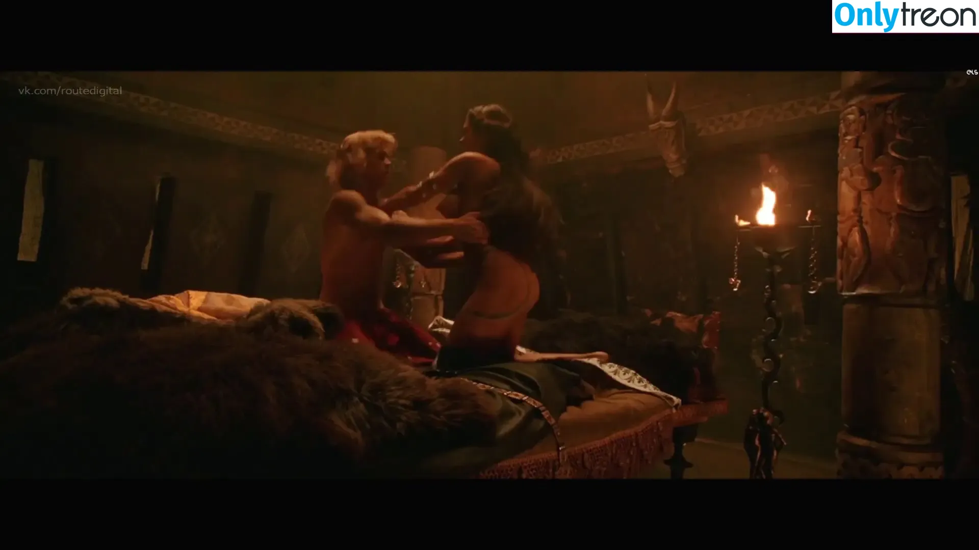 Rosario Dawson nude photo #0273 (Celebrity_Sin / rosariodawson / themissdawson)