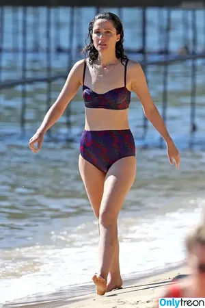 Rose Byrne / fullyrosebyrne nude photo #0066