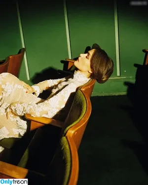Rose Byrne / fullyrosebyrne nude photo #0106