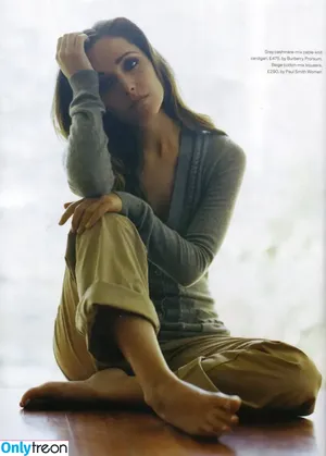 Rose Byrne / fullyrosebyrne nude photo #0158