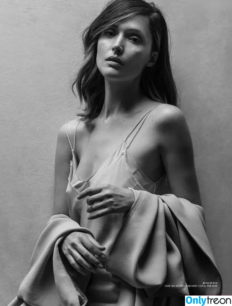 Rose Byrne nude photo #0028 (fullyrosebyrne)
