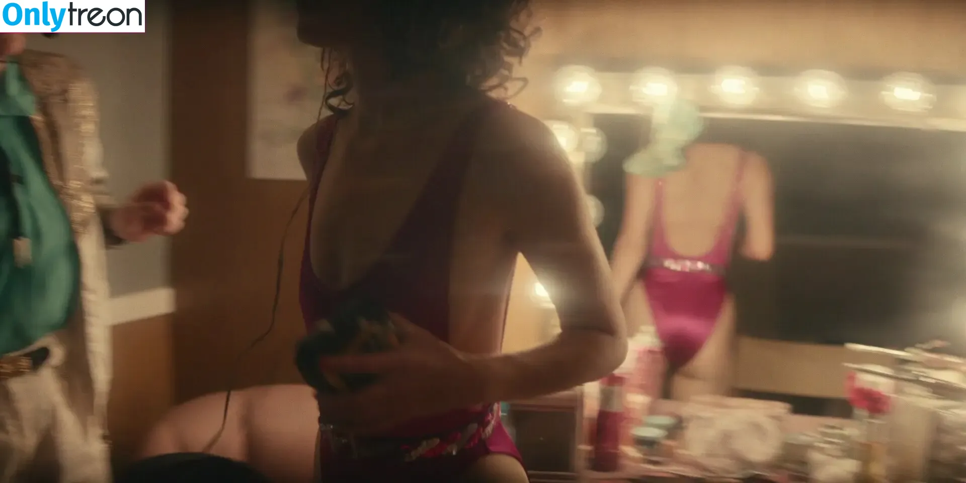 Rose Byrne nude photo #0124 (fullyrosebyrne)