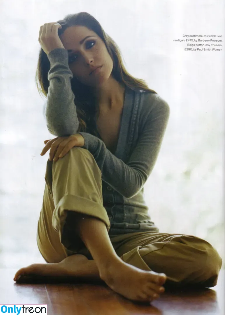 Rose Byrne nude photo #0158 (fullyrosebyrne)