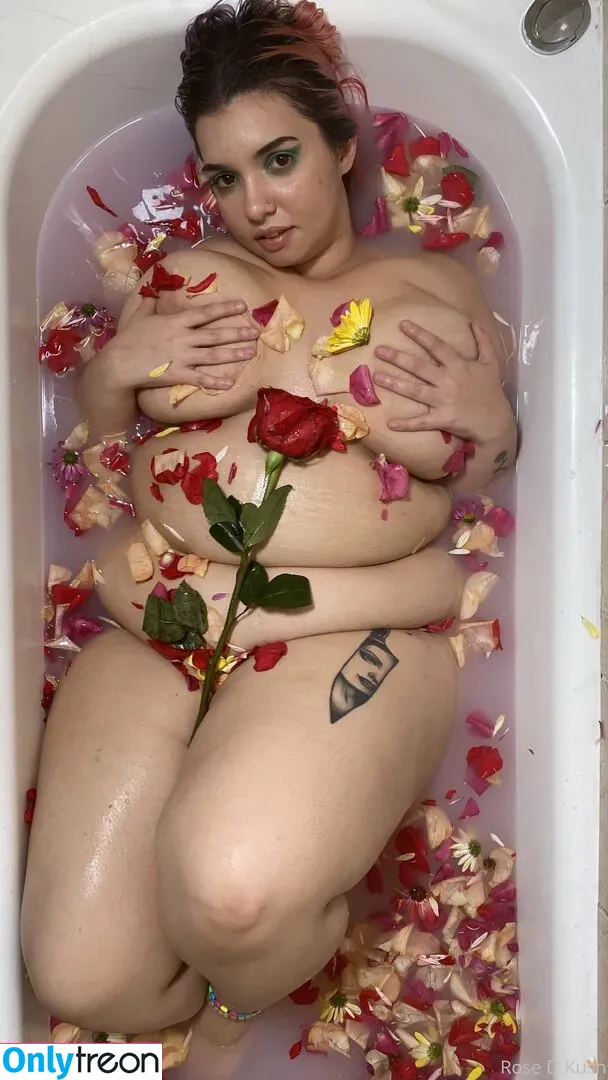 rose_d_kush nude photo #0010 (rosedkush__)