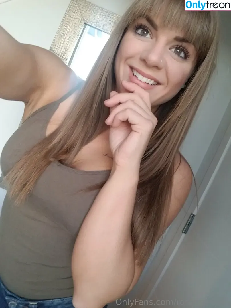 Roseesorrose nude photo #0013 (roserroseee)