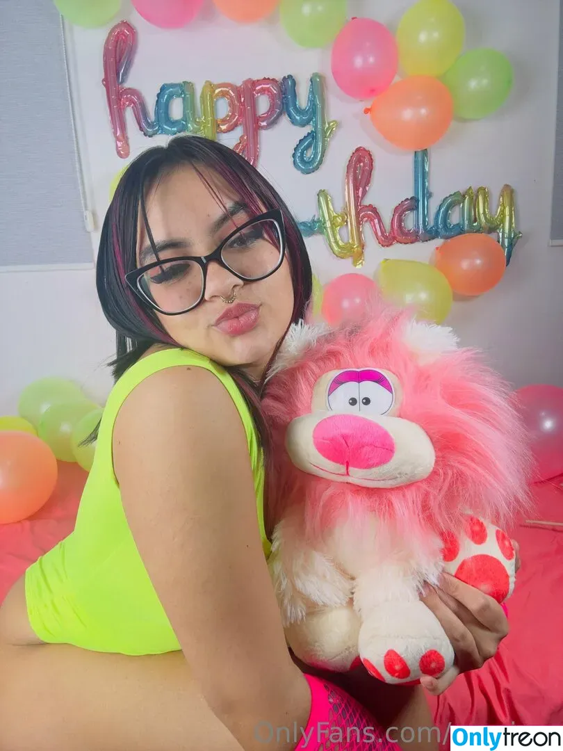 roseiaro nude photo #0285 (r.e.rosario)