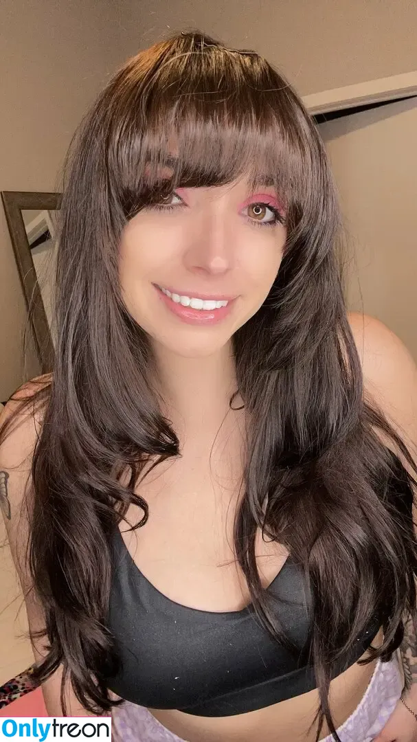 roseinfinityy nude photo #0020 (roseinfinityy)