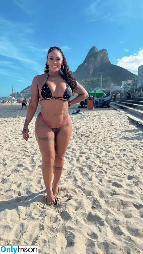 Rosiane Pinheiro nude photo #1589 (rosianepinheir / rosianepinheiro / rosypinheirotrans)
