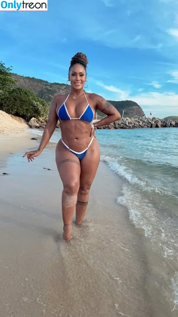 Rosiane Pinheiro nude photo #1591 (rosianepinheir / rosianepinheiro / rosypinheirotrans)