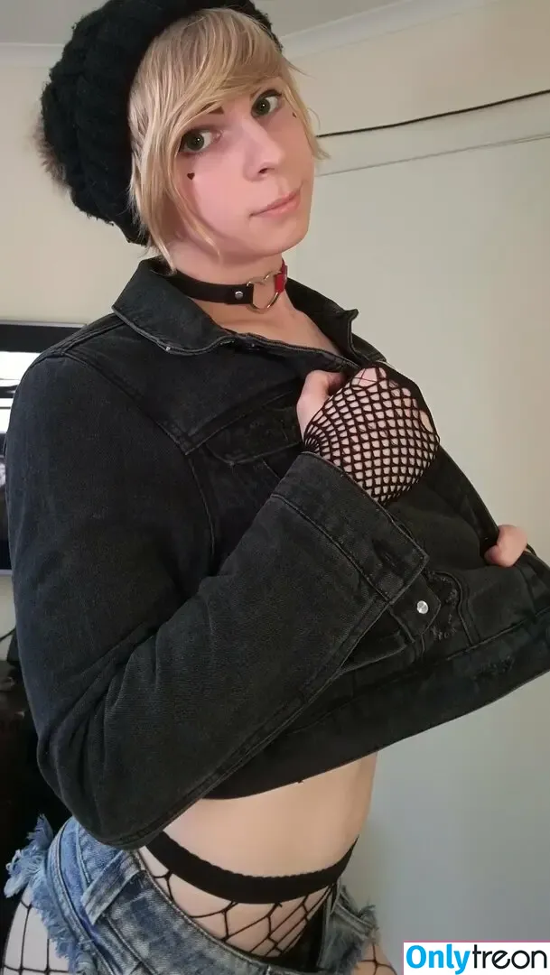 rosiexox2 nude photo #0003 (rosie_x2o)