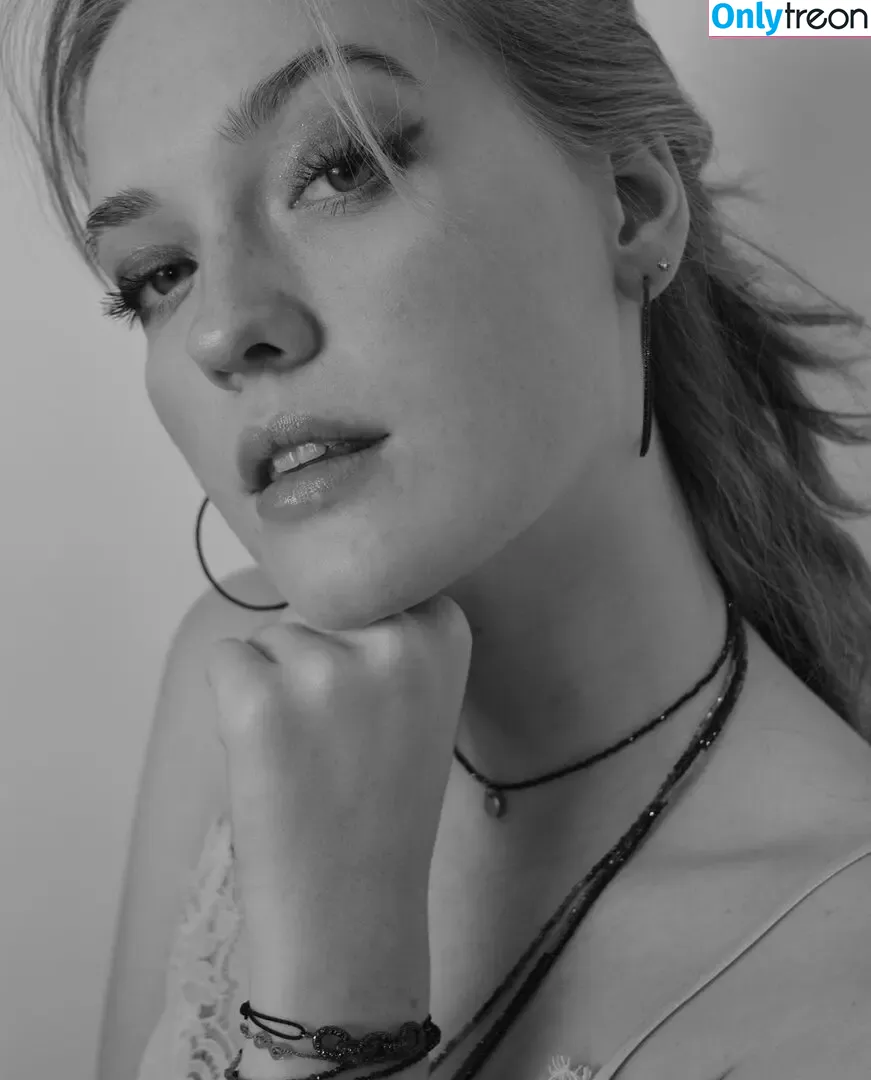 Rosmarie.sz nude photo #0016 (mischiidc)