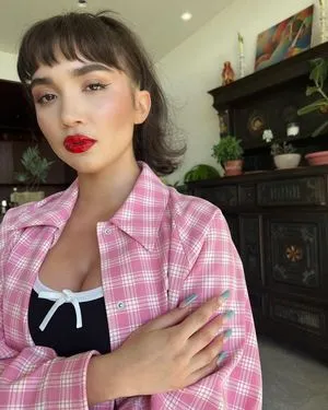 Rowan Blanchard / Simp Chat / rowanblanchard nude photo #0059