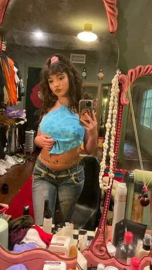 Rowan Blanchard / Simp Chat / rowanblanchard nude photo #0157