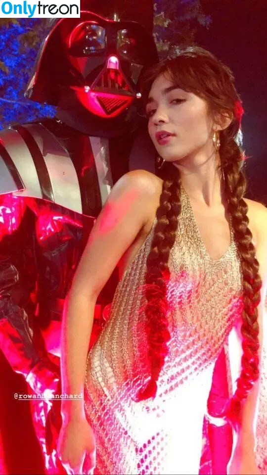 Rowan Blanchard nude photo #0005 (Simp Chat / rowanblanchard)