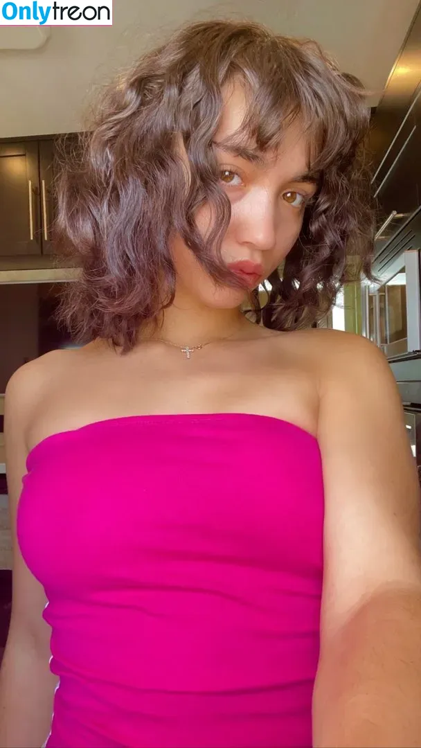 Rowan Blanchard nude photo #0017 (Simp Chat / rowanblanchard)