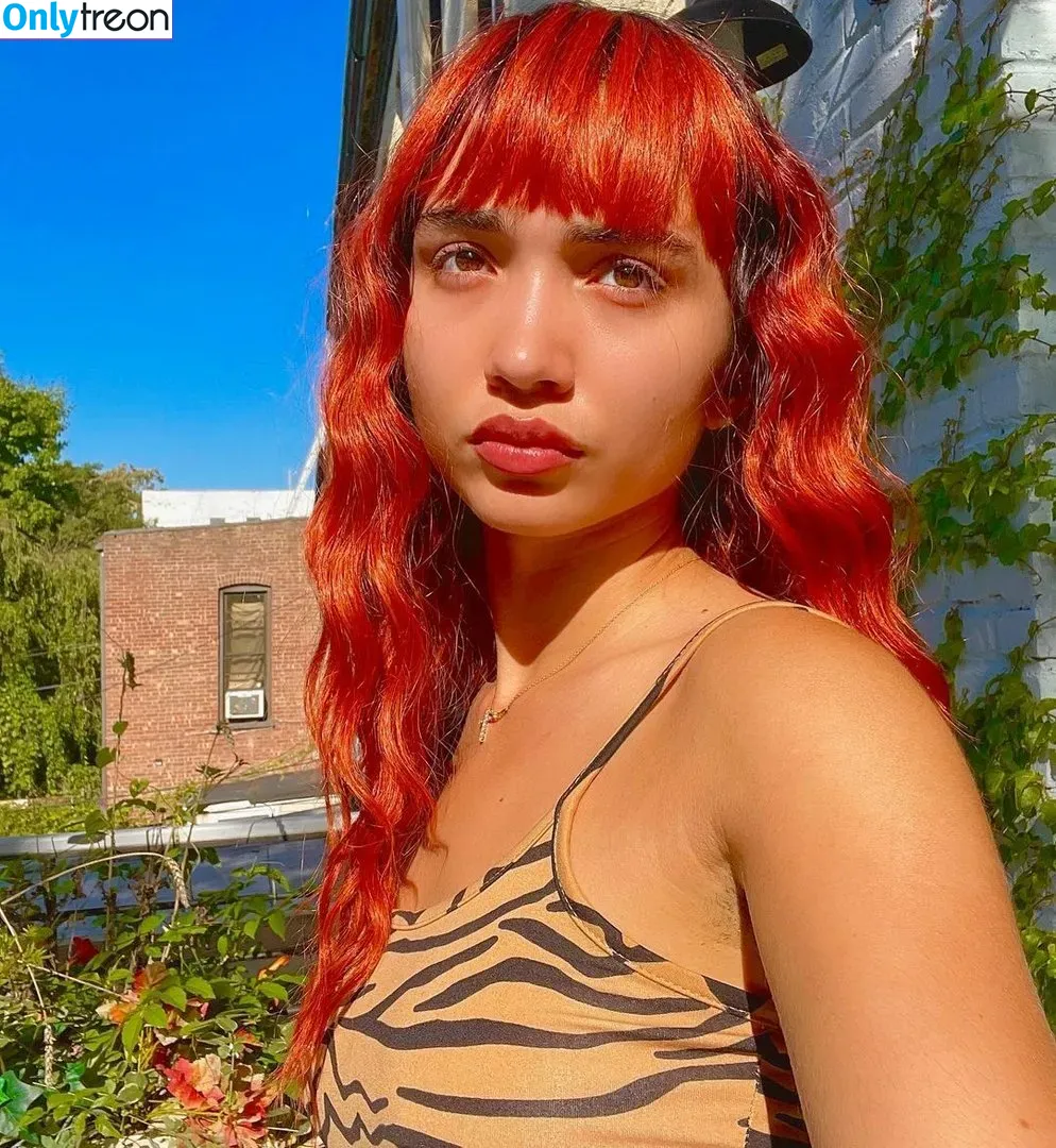 Rowan Blanchard nude photo #0019 (Simp Chat / rowanblanchard)