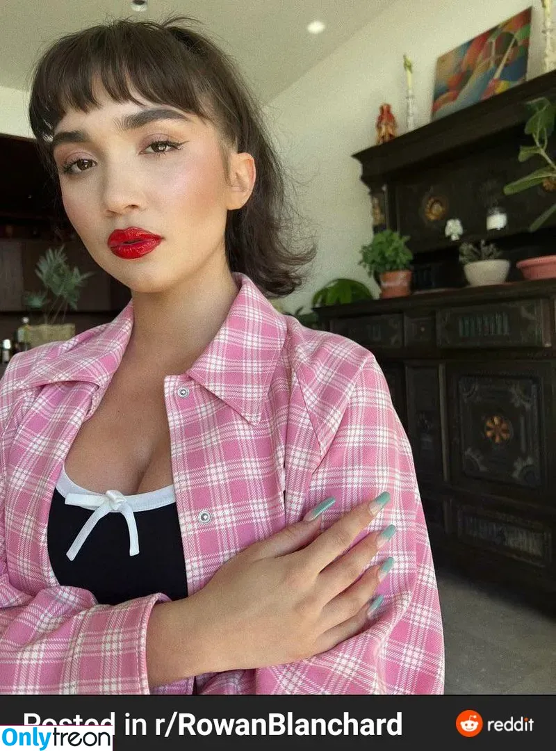 Rowan Blanchard nude photo #0044 (Simp Chat / rowanblanchard)