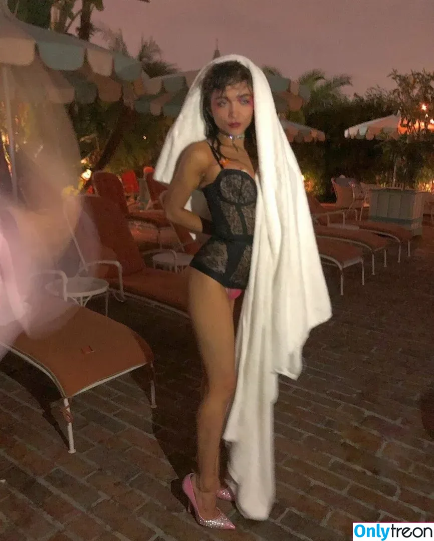 Rowan Blanchard nude photo #0050 (Simp Chat / rowanblanchard)