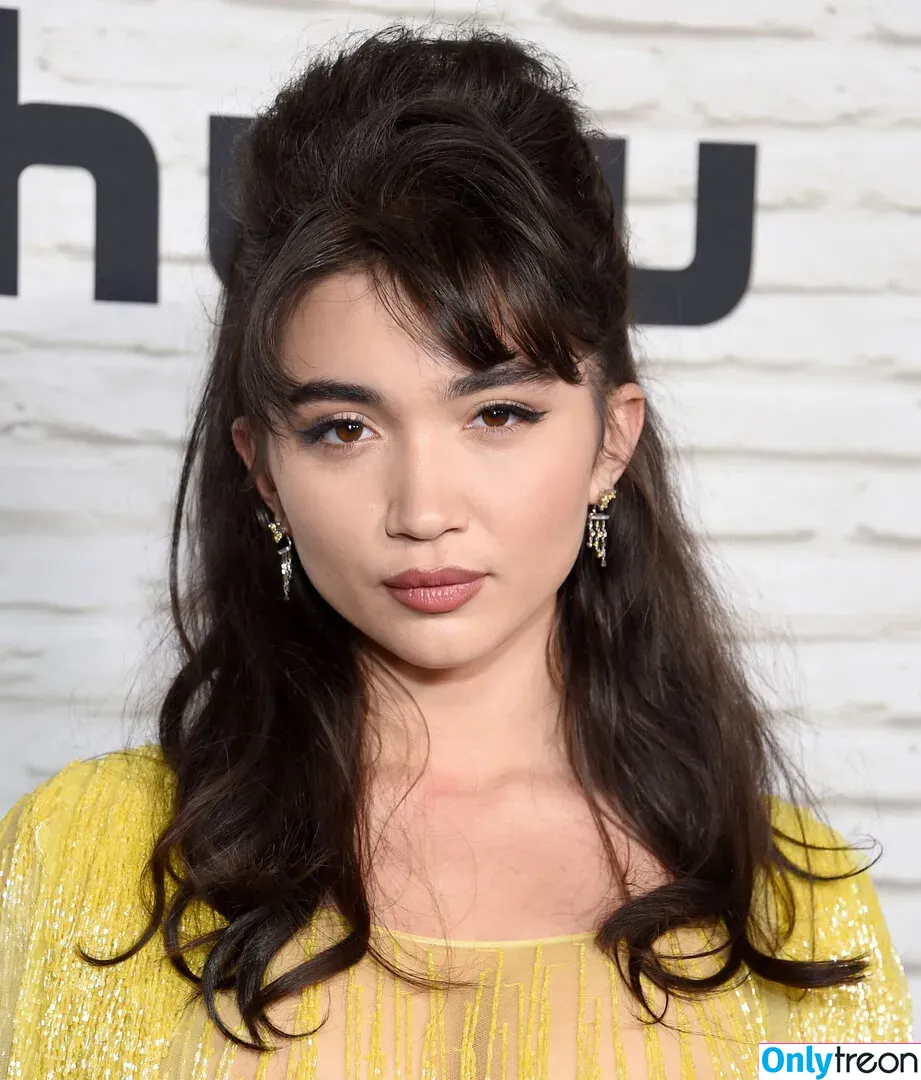 Rowan Blanchard nude photo #0135 (Simp Chat / rowanblanchard)