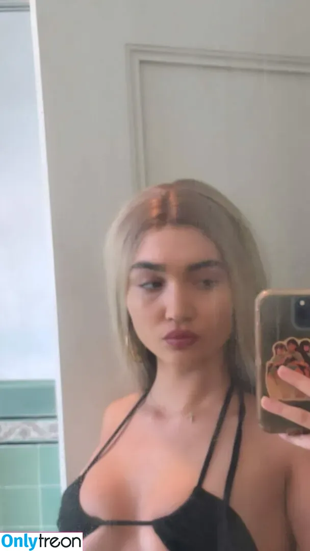 Rowan Blanchard nude photo #0160 (Simp Chat / rowanblanchard)