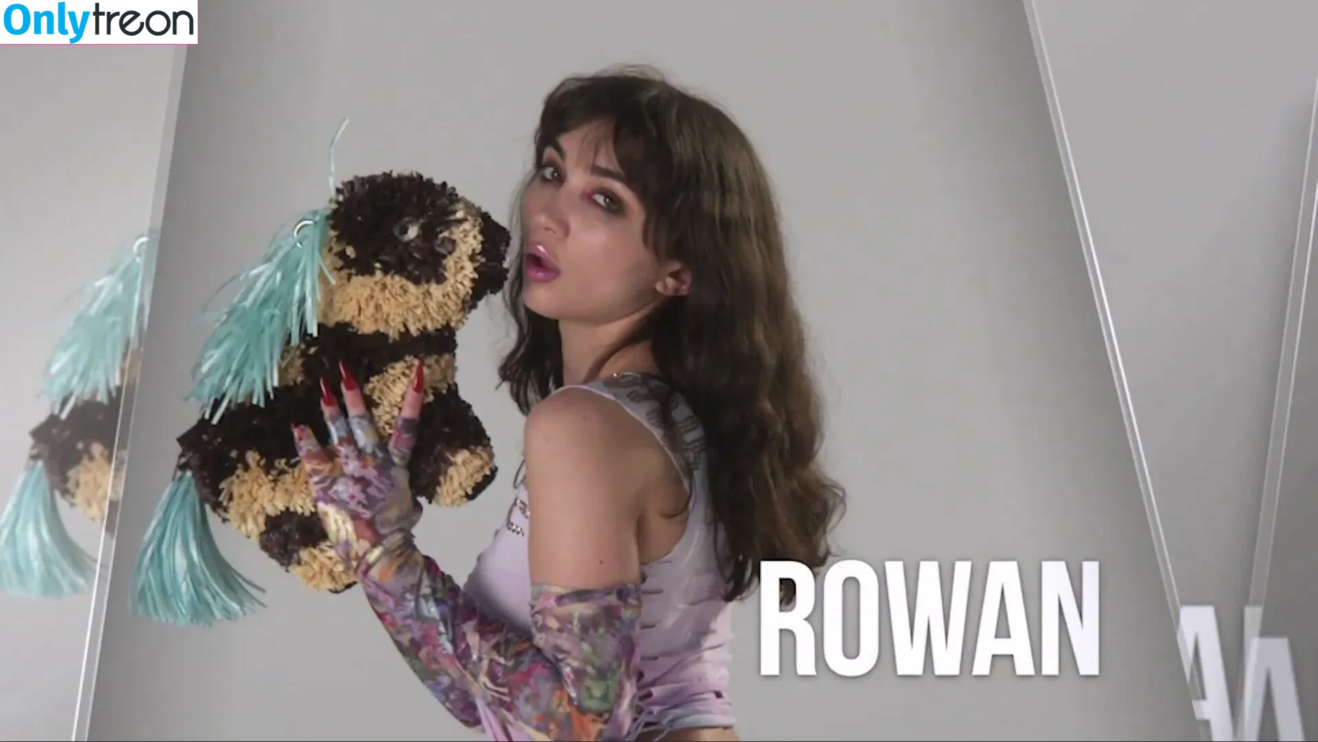 Rowan Blanchard nude photo #0172 (Simp Chat / rowanblanchard)