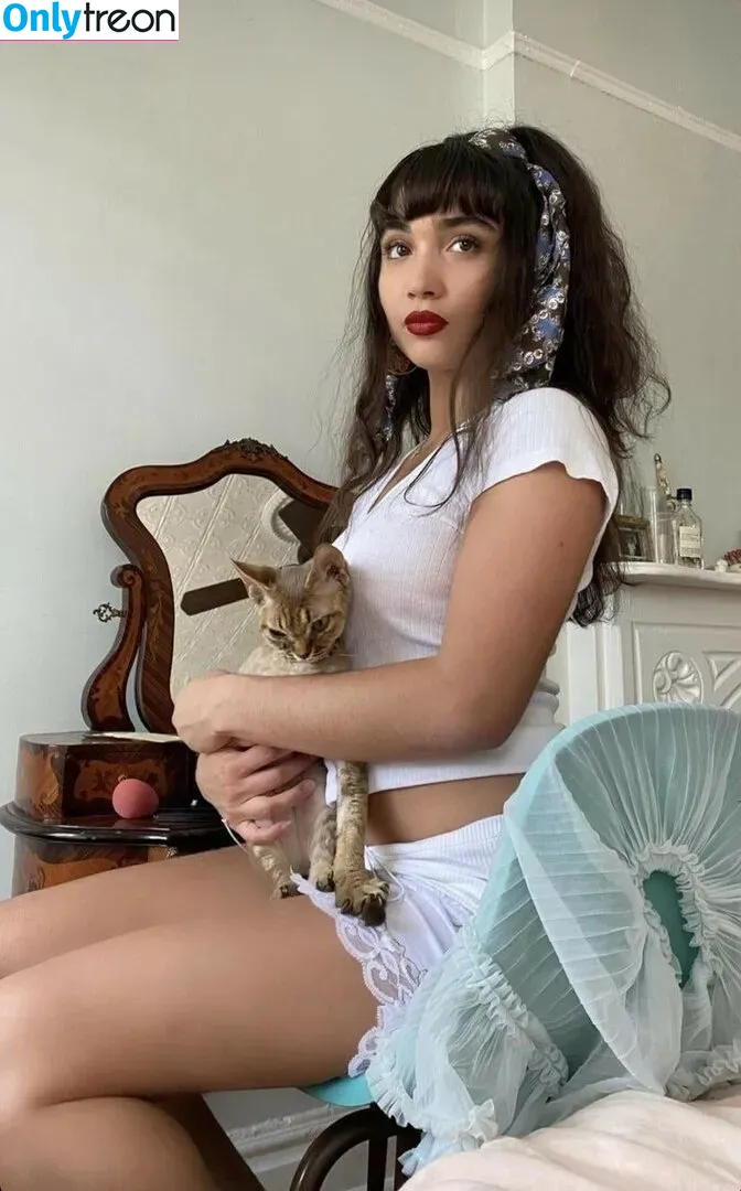Rowan Blanchard nude photo #0175 (Simp Chat / rowanblanchard)