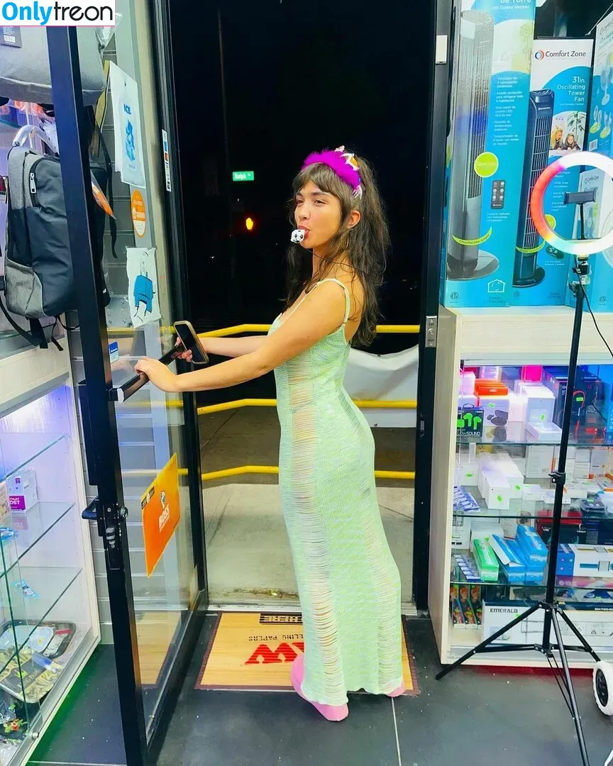 Rowan Blanchard nude photo #0242 (Simp Chat / rowanblanchard)