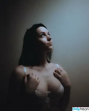  nude photo #0002